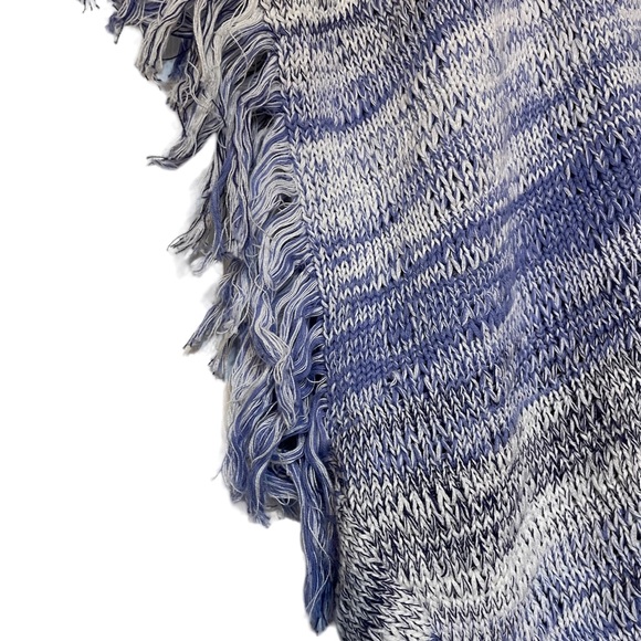 Roxy Cardigan - Picture 3 of 5